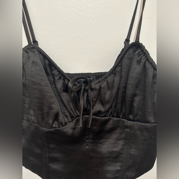 Kendall & Kylie Black Satin Top - Picture 3 of 4